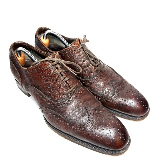Tom Ford Dark Brown Wingtip Brogue Dress Shoes | 10.5 - Picture 13 of 13